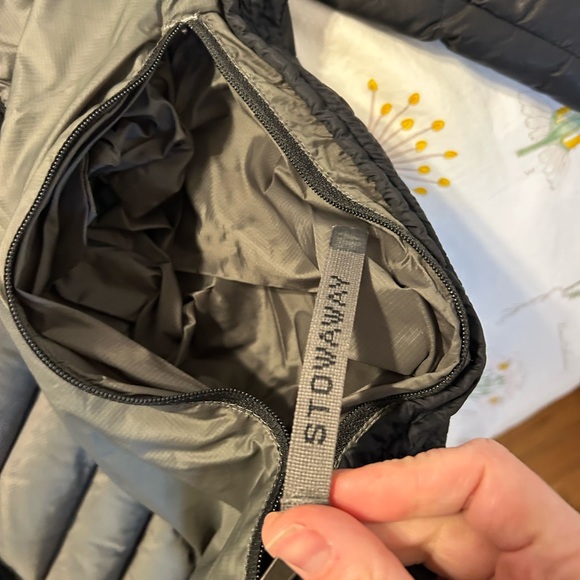L.L. Bean Women's Black Parka - 850 Down - Picture 3 of 5